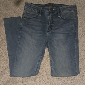 Abercrombie & Fitch High Rise Ankle Jeans